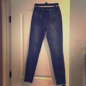 High rise skinny zipper jeans, never worn.